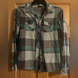 Full Tilt Green and Black Long Sleeve Button Down Shirt Size Medium